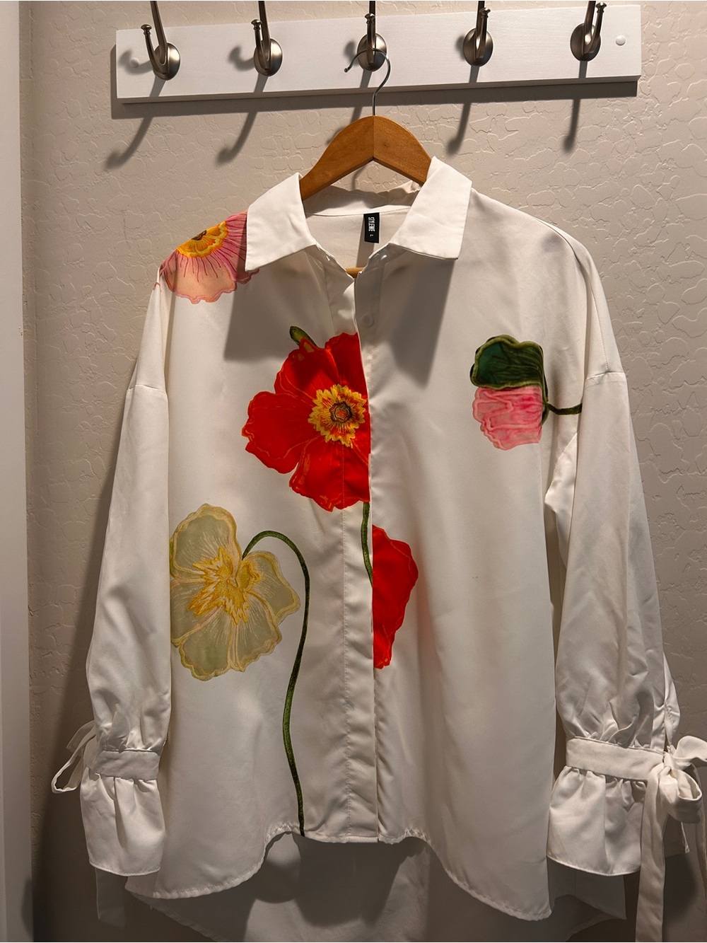 STYLEWE White Button-Up Blouse with Red & Yellow Floral Print